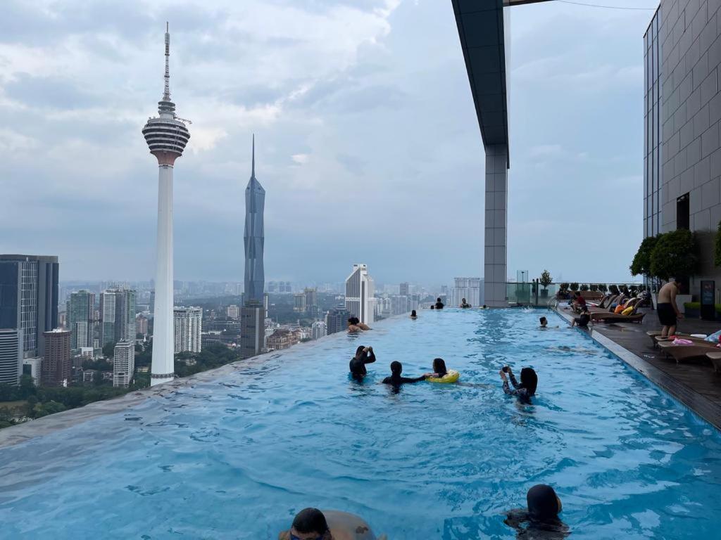 Faced Suites Platinum Klcc Kuala Lumpur Exterior photo
