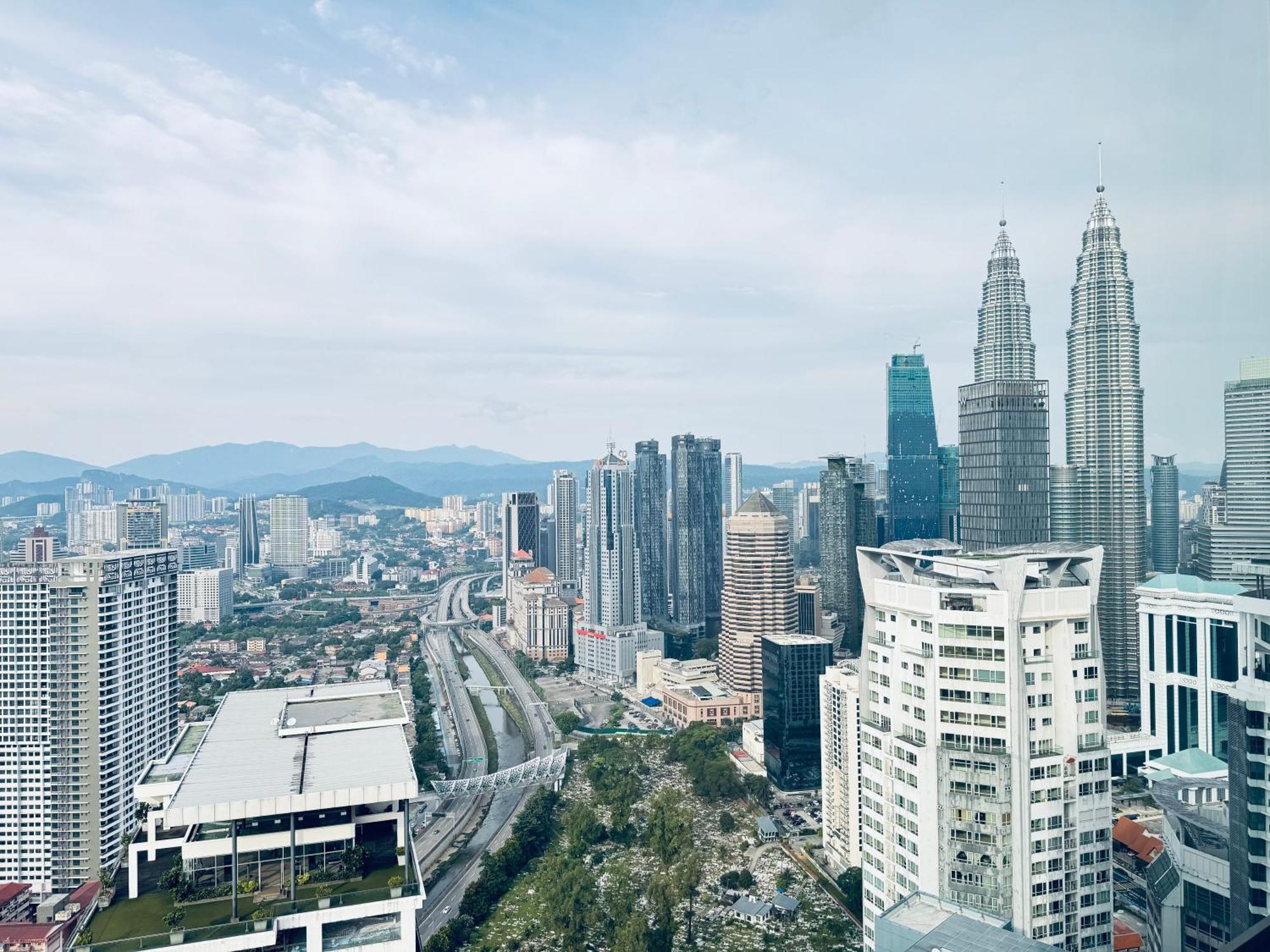 Faced Suites Platinum Klcc Kuala Lumpur Exterior photo