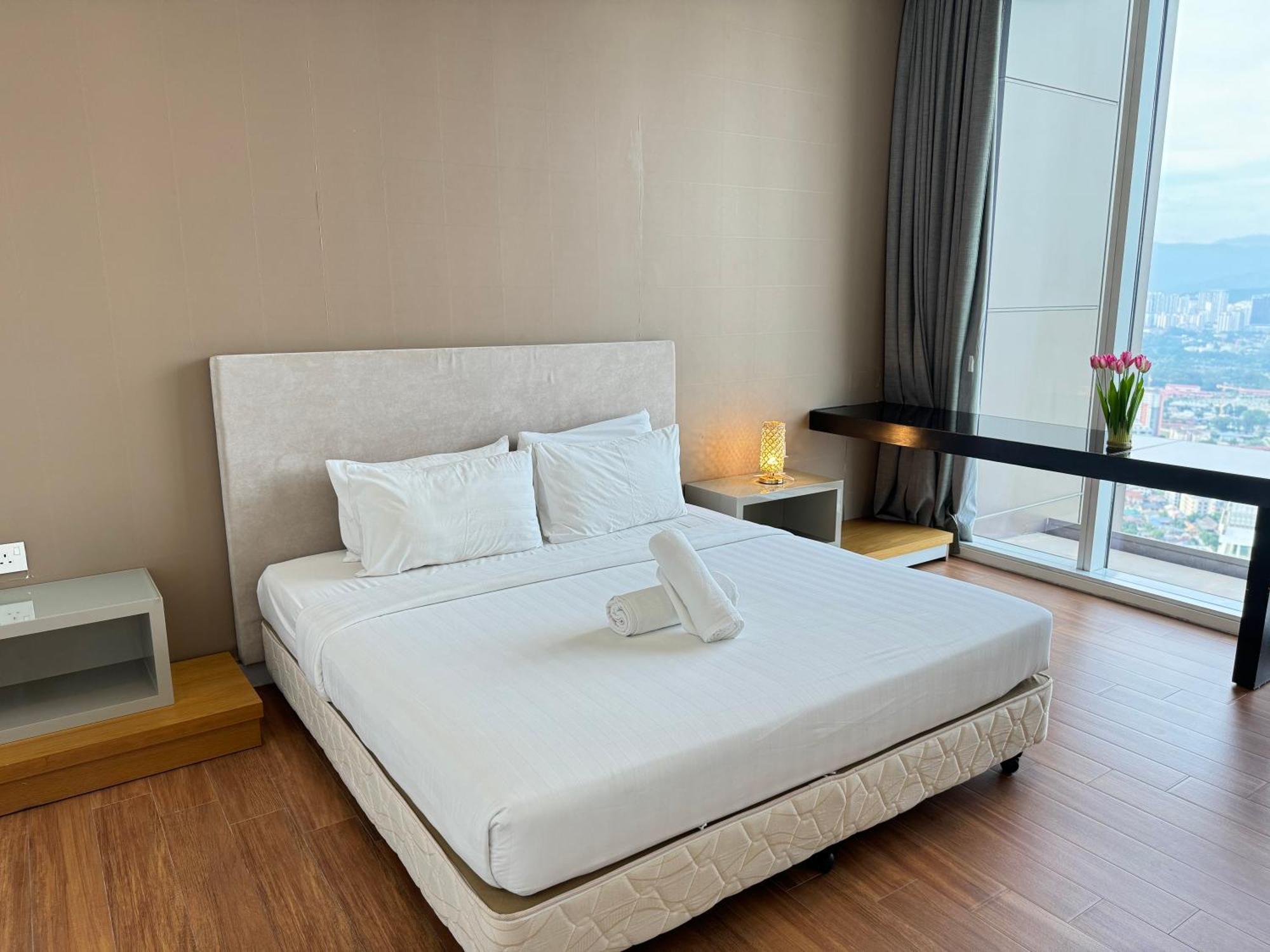 Faced Suites Platinum Klcc Kuala Lumpur Exterior photo